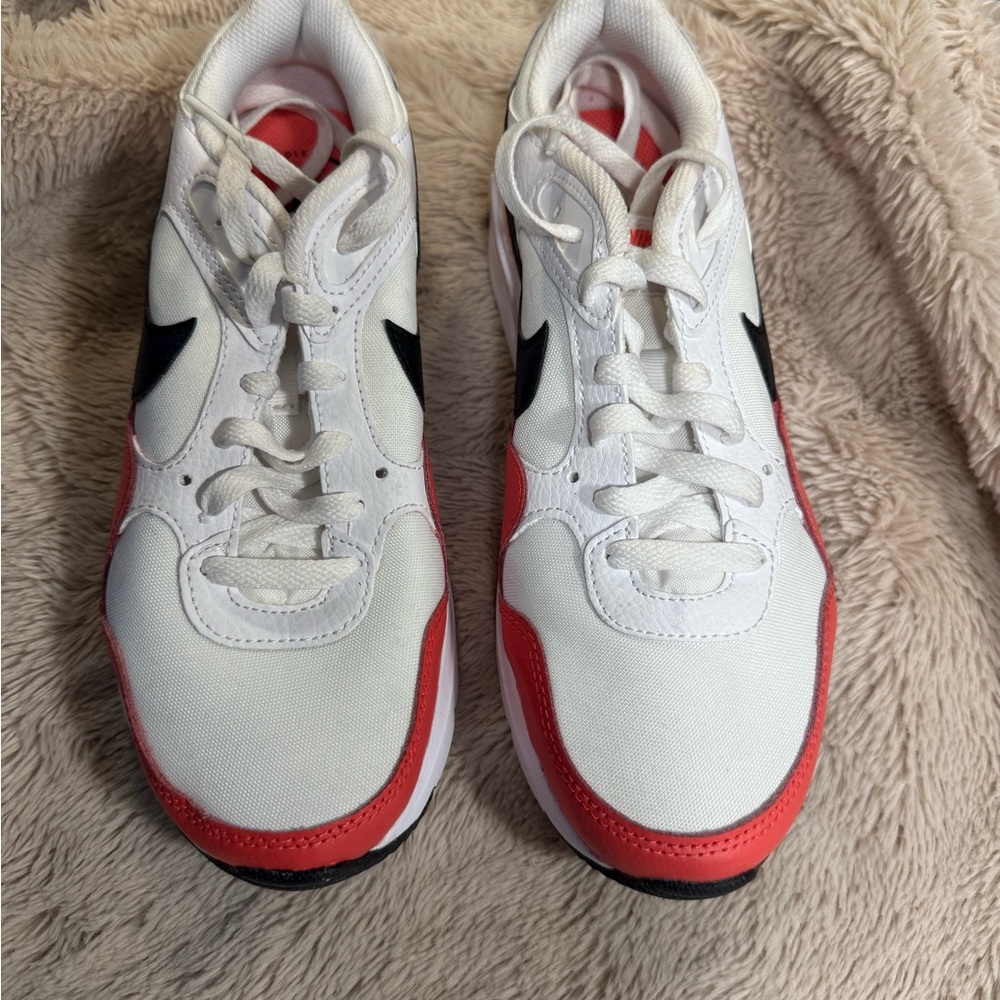 Nike White and Red Sneakers